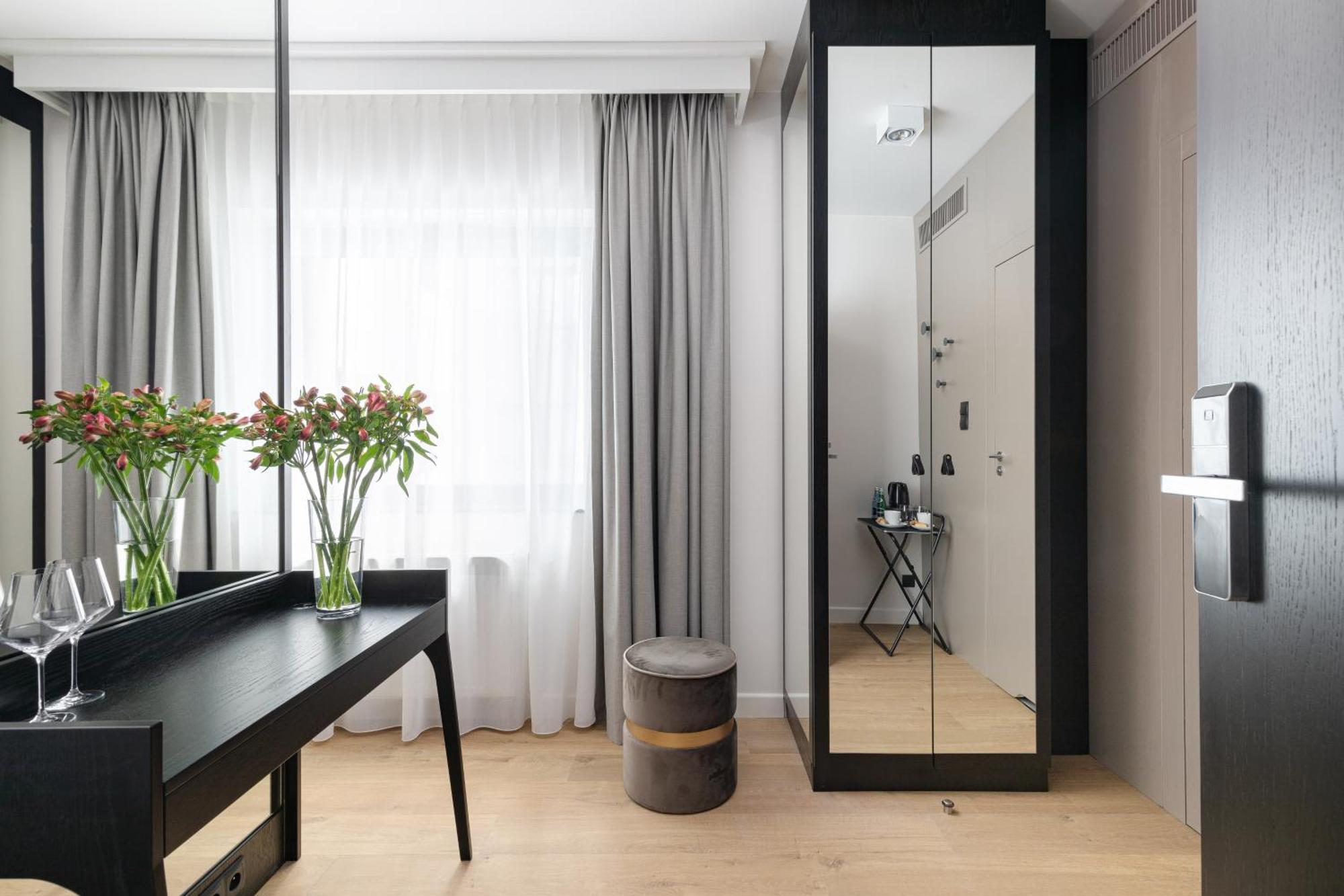 Huoneistohotelli Deo Plaza - Old Town By Rent Like Gdańsk